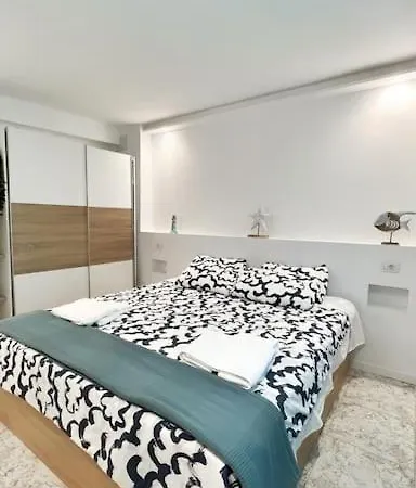 Giovina Living Av Suecia 150M From Beach Los Cristianos  Exterior photo