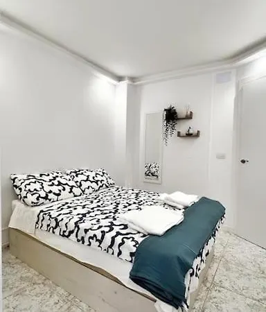 Giovina Living Av Suecia 150M From Beach Los Cristianos  Exterior photo